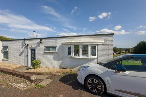 2 bedroom bungalow for sale, Picwic Green, Cwmbran NP44