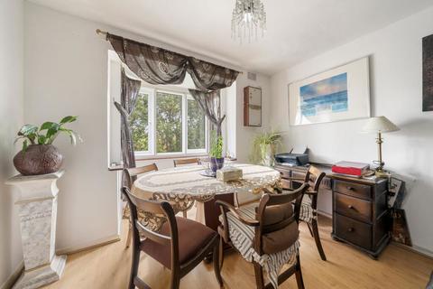 57 Seacole Close, London, W3 6TF