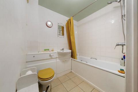 57 Seacole Close, London, W3 6TF