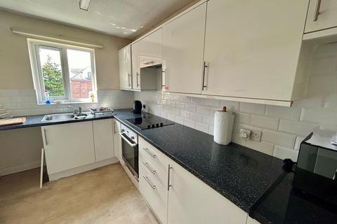 2 bedroom flat for sale, Penns Lane, Sutton Coldfield B72