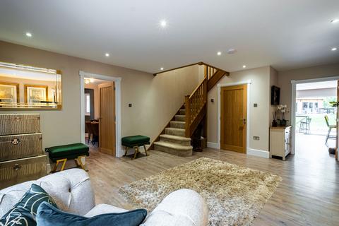 4 bedroom detached house for sale, St. Johns Hill, Lichfield WS14