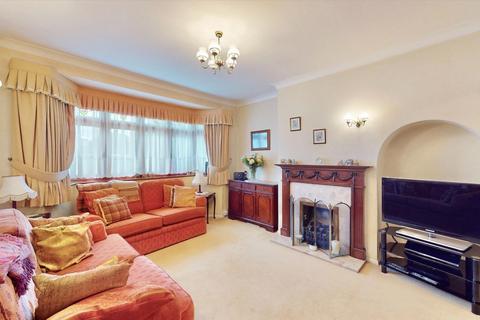 3 bedroom semi-detached house for sale, Chafford Way, Chadwell Heath, RM6