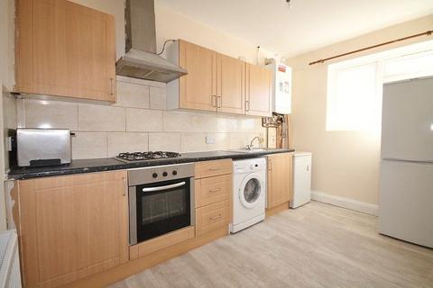 1 bedroom property to rent, Shelson Parade, Ashford Road, Feltham, TW13