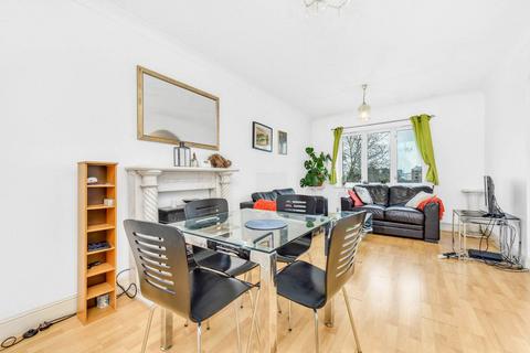 2 bedroom flat to rent, Glamis Place, Wapping, London, E1W