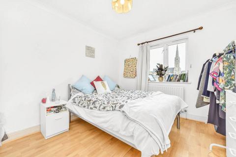 2 bedroom flat to rent, Glamis Place, Wapping, London, E1W