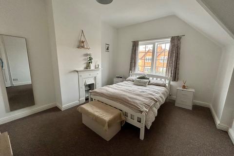 107 Hardwick Road, Sutton Coldfield, B74 3DW