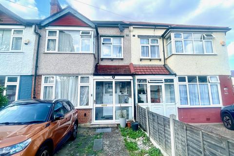 3 bedroom house share to rent, Sherwood Avenue, SW16