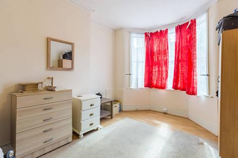 3 bedroom terraced house for sale, Knotts Green Road, Leyton, London, E10