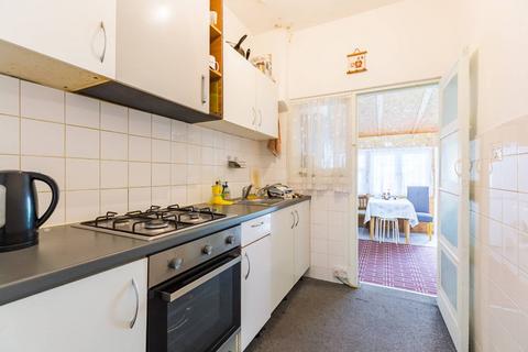 3 bedroom terraced house for sale, Knotts Green Road, Leyton, London, E10