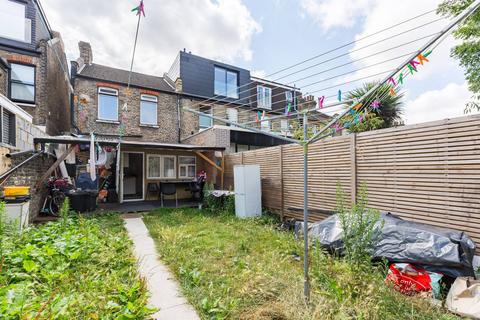 3 bedroom terraced house for sale, Knotts Green Road, Leyton, London, E10