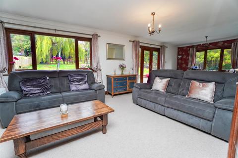 3 bedroom semi-detached bungalow for sale, Disraeli Road, Rayleigh, SS6