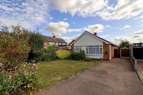 9 Cedar Drive, Hullbridge, Hockley, SS5 6JE