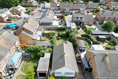 9 Cedar Drive, Hullbridge, Hockley, SS5 6JE