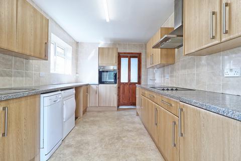 9 Cedar Drive, Hullbridge, Hockley, SS5 6JE