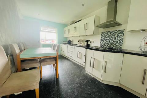14 Burford Close, Walsall, WS5 4HL