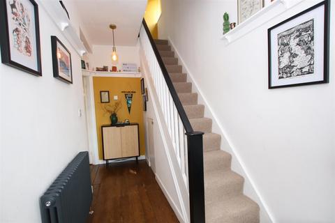 133 Apperley Road, Bradford, BD10 0AX