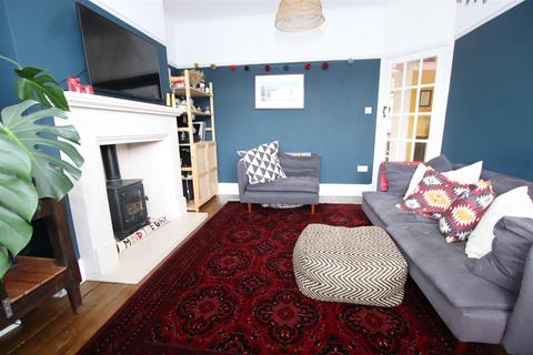133 Apperley Road, Bradford, BD10 0AX