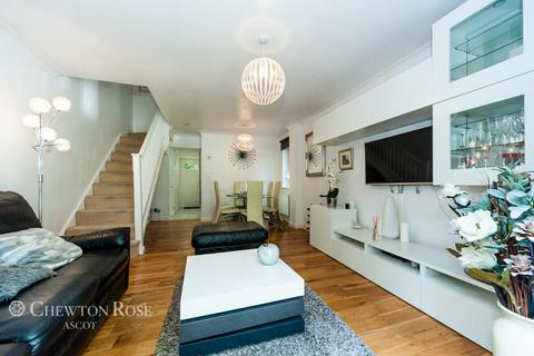 1 Jones Corner, Ascot, SL5 8QT