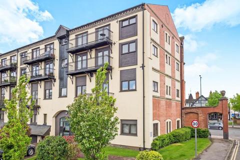 3 bedroom penthouse to rent, Turneys Court, Nottingham