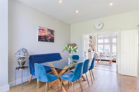 60 Faraday Road, London, SW19 8PD