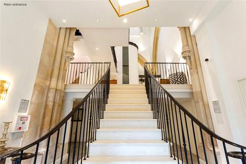 2 bedroom duplex for sale, St. Thomas, 20 Southgate Street, Winchester, Hampshire, SO23