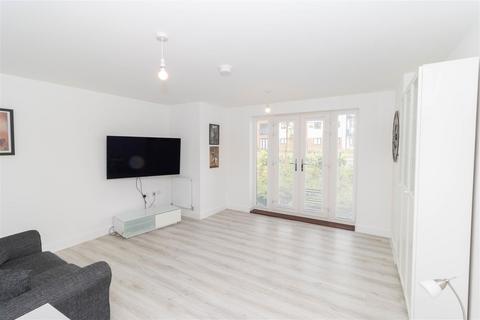 2 bedroom ground floor flat for sale, Sunflower Drive, Great Park, Newcastle upon Tyne