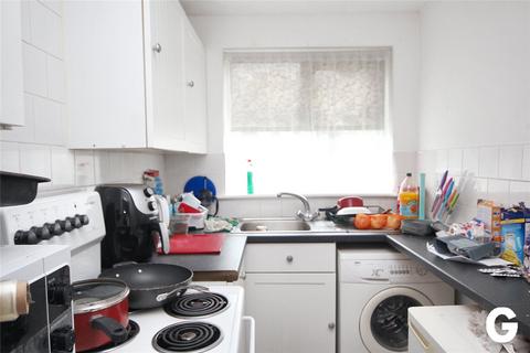 64 Willow Drive, Ringwood, BH24 3BE