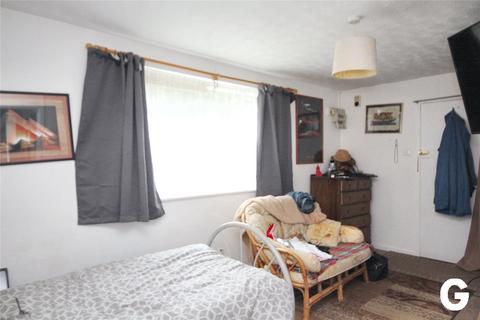 64 Willow Drive, Ringwood, BH24 3BE