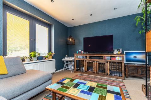 6 The Avenue, Goring By Sea, Worthing, BN12 6HH