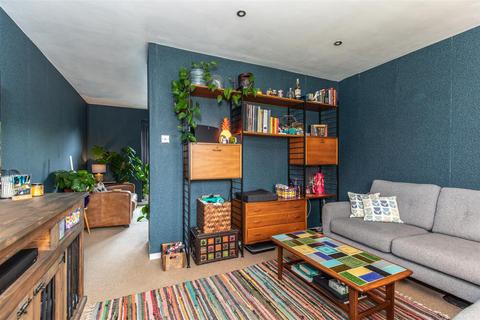 6 The Avenue, Goring By Sea, Worthing, BN12 6HH
