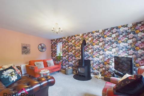 4 bedroom detached house for sale, Southlands Close, South Milford, Leeds