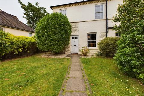 2 bedroom end of terrace house for sale, Colne Road, Cromer