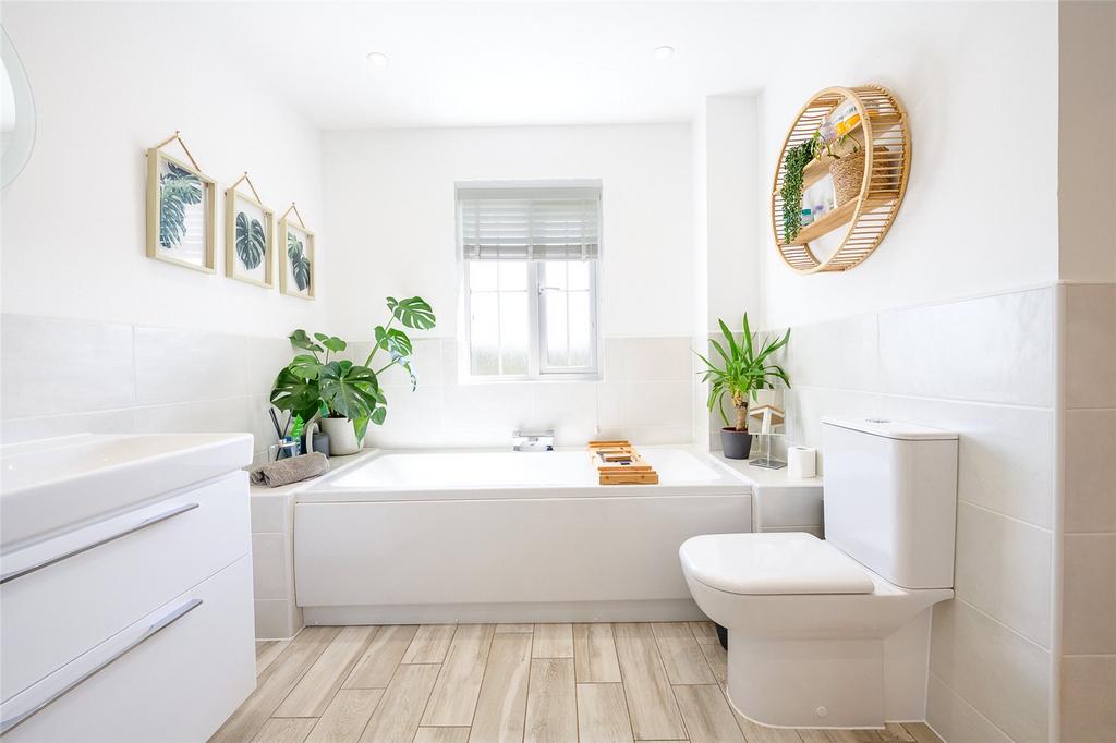 Master En-Suite