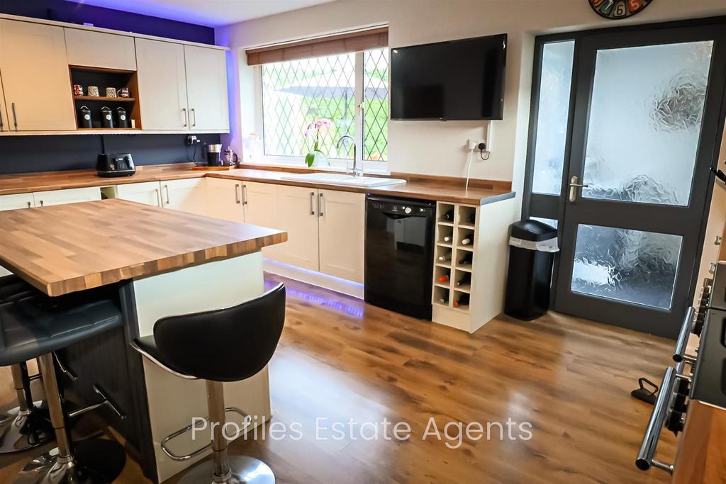 Modern fitted spacious breakfast kitchen (rear).