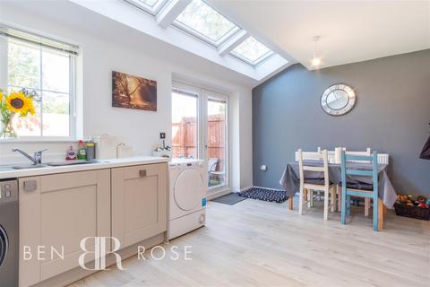 32 Spinners Avenue, Bamber Bridge, Preston, PR5 6FP