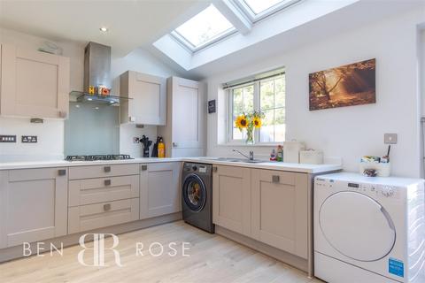 32 Spinners Avenue, Bamber Bridge, Preston, PR5 6FP