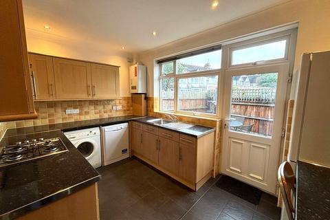 2 bedroom house to rent, Colfe Road, Forest Hill, London, SE23