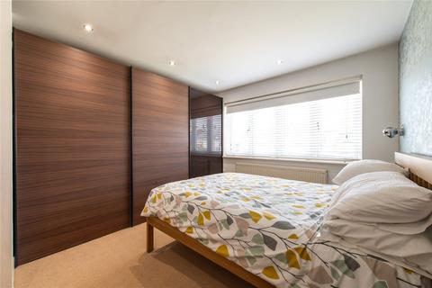 10 Mulberry Road, Northfleet, Gravesend, DA11 8NZ