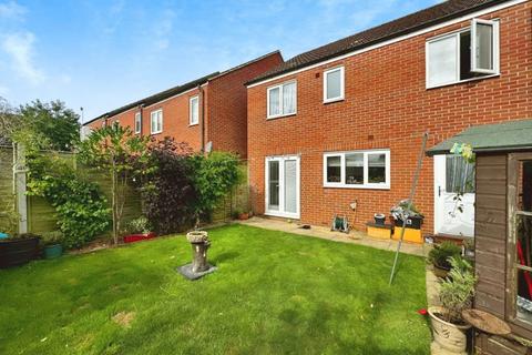 4 bedroom detached house for sale, Sanders Close, Kingsdown Park, Swindon, SN2 7AE