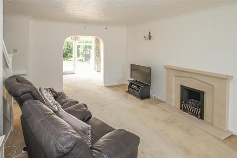 2 Fairfield, Ingatestone, CM4 9ER