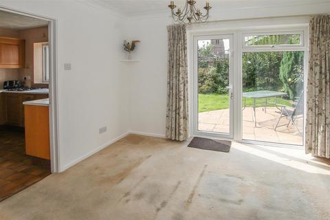 2 Fairfield, Ingatestone, CM4 9ER