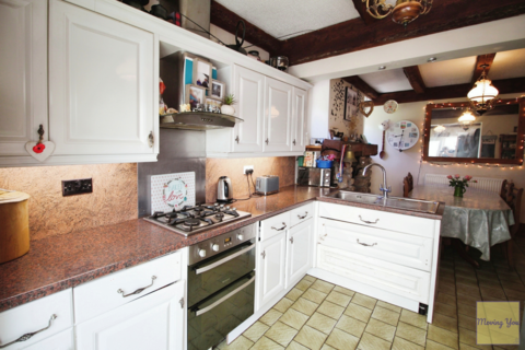 Bron Haf Banc Bach, Penclawdd, Swansea, SA4 3FJ