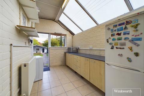 8 Alington Crescent, London, NW9 8JN