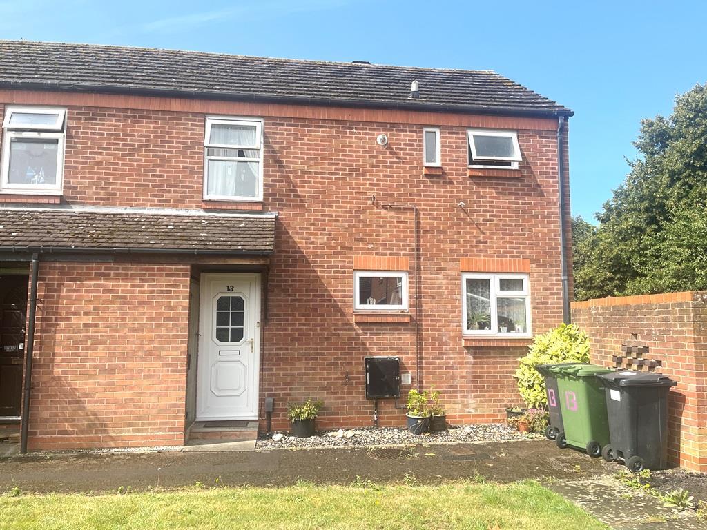 Oak Tree Close, Evesham 4 bed semidetached house for sale £279,950
