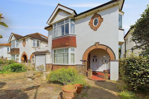 2 bedroom ground floor flat for sale, Dover Road, West Worthing, West Sussex, BN11