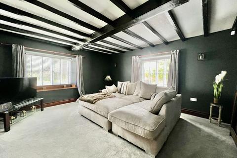Folly House Aberford Road, Bramham, Wetherby, LS23 6QN