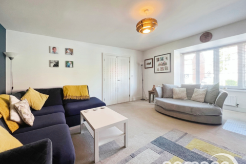 9 White Clover Drive, Basingstoke, RG23 7FL
