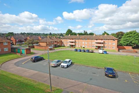 3 bedroom apartment to rent, Warstones Gardens, Wolverhampton WV4