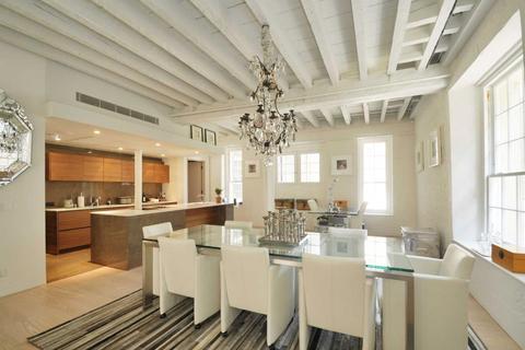 Apartment 1, Tapestry Building, 16 New Street, London, EC2M 4TR