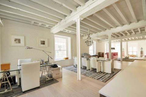 Apartment 1, Tapestry Building, 16 New Street, London, EC2M 4TR